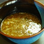 ラーメンヒロ - ガツンとくるスープ