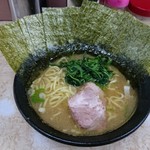 川崎家 - 記念すべき神奈川県内400軒目の家系ラーメン！