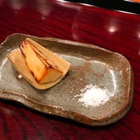 鉄板焼き いわ倉 - 焼き新筍；鹿児島産の初物の筍の先の柔らかいところ。香ばしい。
