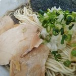 麺屋十郎兵衛 - 煮干拉麺（大盛・アップ）