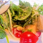 ウシマル - Ｕｓｈｉｍａｒｕ畑と地場農家の野菜サラダ