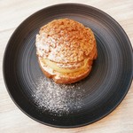 シュークリーム（正式名称不明）300円+税　2018/02