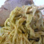 らー麺 塩や - 釜上げ麺のアップ（Ｈ２３，６）