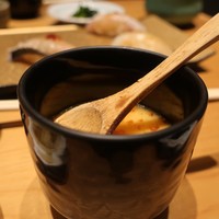 SUSHI TOKYO TEN、 新宿ニュウマン店 - 南高梅の茶碗蒸し