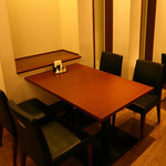 Jojitaun - 喫煙されるお客様も安心してお食事をお楽しみ頂けるお席です。