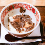 虎白 - 根菜炊き牛乳ソースとトリュフ