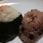 Omusubi Kafe Guxu - 鮭、赤飯