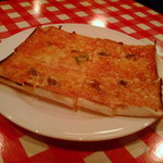 シシリア - アンチョビガーリックピザ