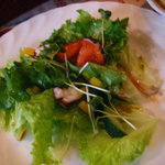Ushimaketa - セットのサラダ