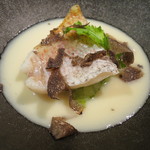 レヴォ - 黒トリュフ、蕪の葉、酒粕