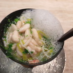 レヴォ - 岩海苔、ナバナ、山羊のチーズの泡