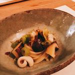 食の円居 なず菜 - 原木椎茸と蕗の葛うどんパスタ