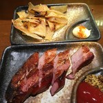 餃子酒場 あめみや - エイヒレ炙り&厚切りベーコン