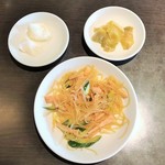 四川料理 シュン - 春雨と野菜の和え物、白蕪の甘酢漬け、搾菜