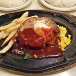 レストランオオタニ - ハンバーグ（玉子）1100円。