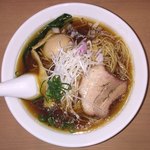 支那蕎麦屋 藤花 - 味玉醤油ラーメン 880円。