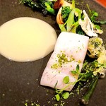 アジル - 『海と大地の競演　本日のお魚　ブールブランソース』￥2,700