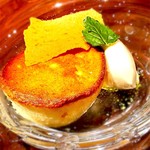 アジル - 『脆く儚い　レモンヨーグルトのスフレ　はちみつのアイスクリーム』￥1,400