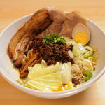 ちょもらんま酒場 - 特製坦坦麺。ひそかに人気です。