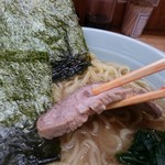 横浜ラーメン 武蔵家  - チャーシューがいつもより分厚かった