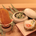 Nori Hide - 自家製カラスミ 数の子、菜種の胡麻白和え 大根巻き