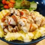 ビアバル HOUSE of BEER - チキンオーバーライス800円