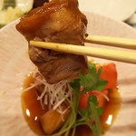 真紡庵 - 角煮　豚肉