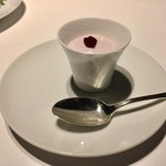 レフェルヴェソンス - 一座建立〜 ぶどう、ホワイトチョコレート、紅葵