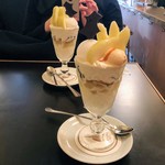 CAFE CUPOLA mejiro - 1月、洋梨とキャラメルのパフェ