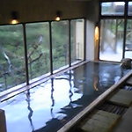 ほてる白河湯の蔵 - 鬼怒川を眺めながらお風呂に入ることができます。