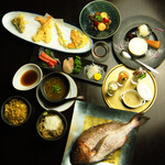 Nachuraru Sensu Inose - 6600円コース一例　真鯛の姿盛りは6名様より要予約です。