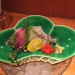 器楽亭 - かわはぎと鰤のお造り 醤油 肝味噌 チリ酢2