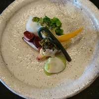 伊勢宮川の里 鄙茅 - ユリ根のソースがかかってます