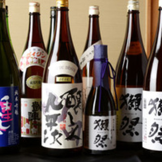 We have a wide variety of carefully selected Japanese sake.