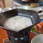 日本料理 利休 - 温泉水で湯豆腐