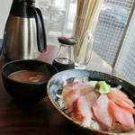 まぐろやさん 柳橋 - 三色丼1,000円