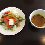 カーン・ケバブ・ビリヤニ - サラダとラッサム