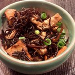 串いち - お通しはひじき煮物