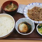 Sukiya - おろしポン酢も牛皿もタップリです