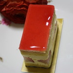 Patisserie Ravi,e relier - フレジェ