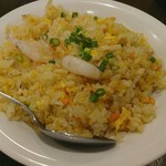 万伝餃子 - エビ炒飯（780円）