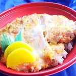 つるや - カツ丼500円