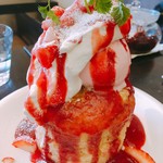 Ruguranveru - 苺のパンケーキ