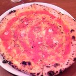 ピッツェリア ダ マッシモ - マリナーラです（２０１１年５月）。