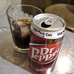 PIZZERIA ALBERI - Dr Pepper（120円）