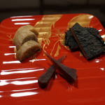 美榮 - 島大根の黒糖漬け、芋を揚げたもの、豚肉を３日ほど寝かせたもの