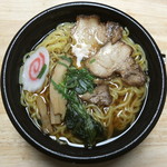 デイリーヤマザキ - ①魚介だし香る醤油ラーメン