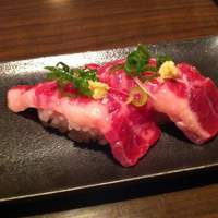 藤よし 堺駅前店 - 名物馬肉バラにぎり