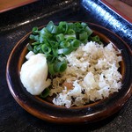 出水屋文左衛門 - ・うどんにもそばにも天カス付き