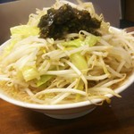 ラーメン凛 - しょうゆ、ニンニクなしの野菜普通、プルコッチ